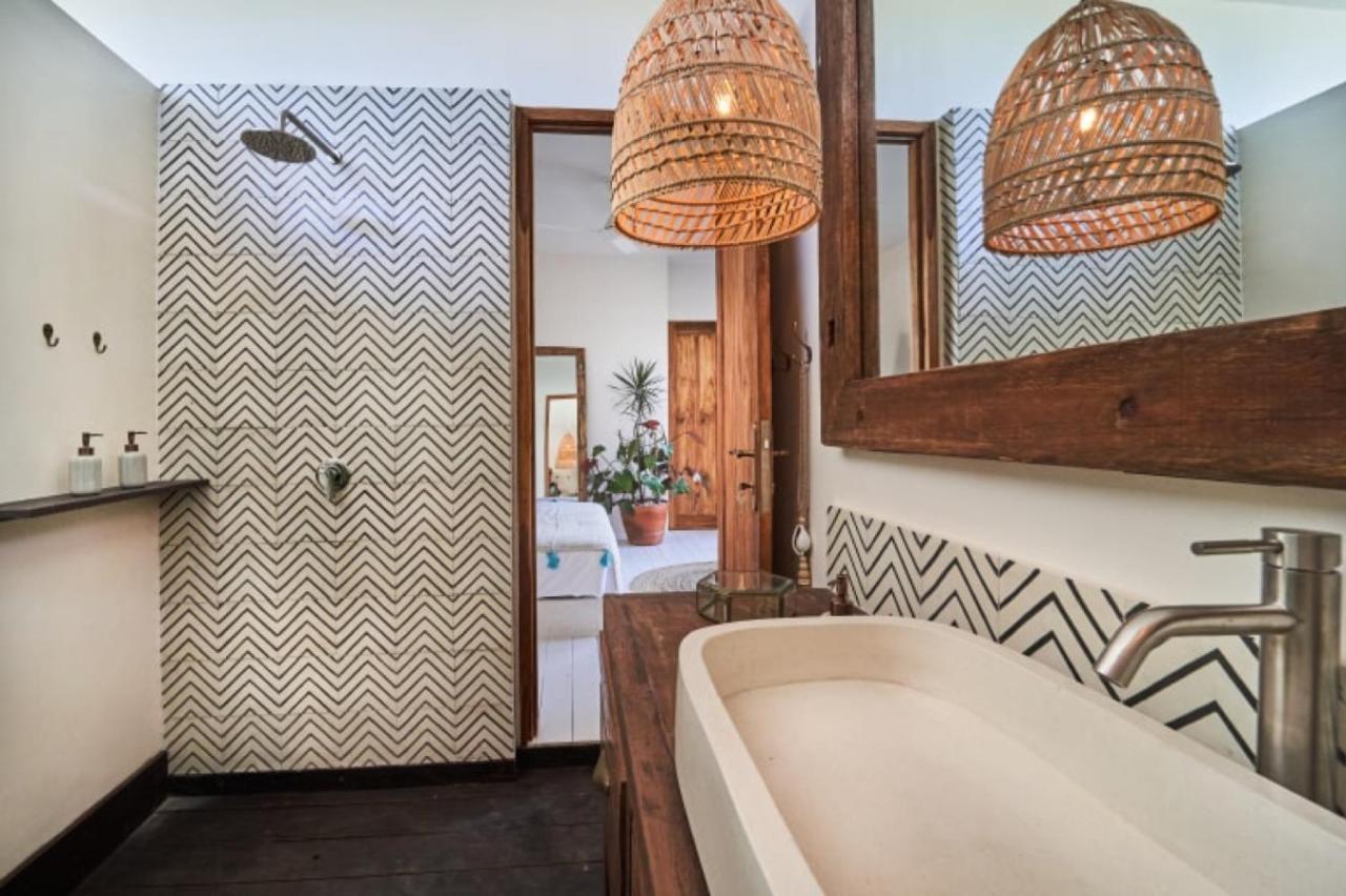 Villa Yogi Surf 3 Canggu Екстериор снимка